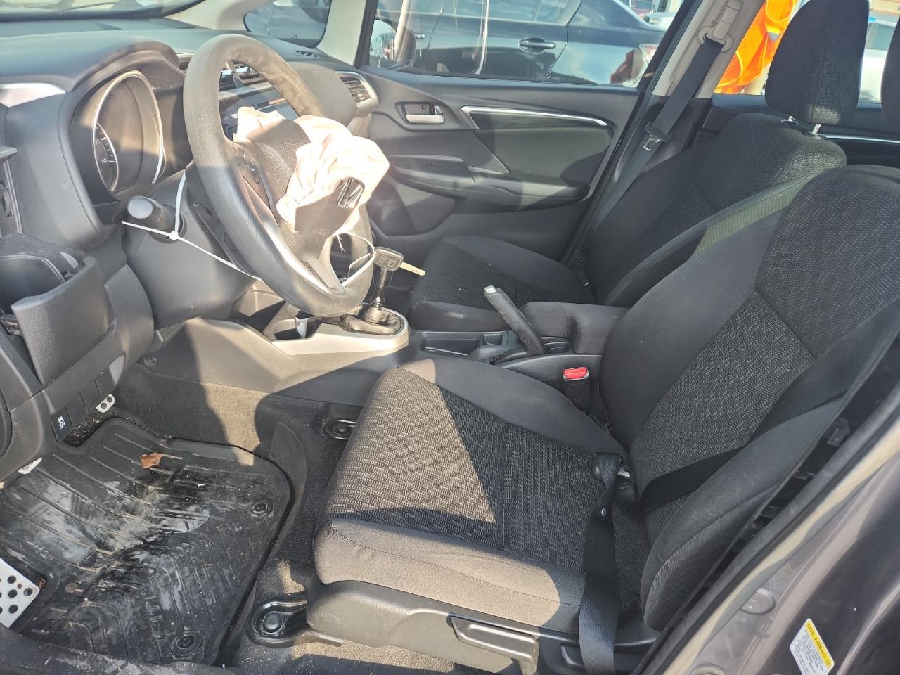 2015 Honda Fit Lx VIN: 3HGGK5G5XFM771354 Lot: 84026785