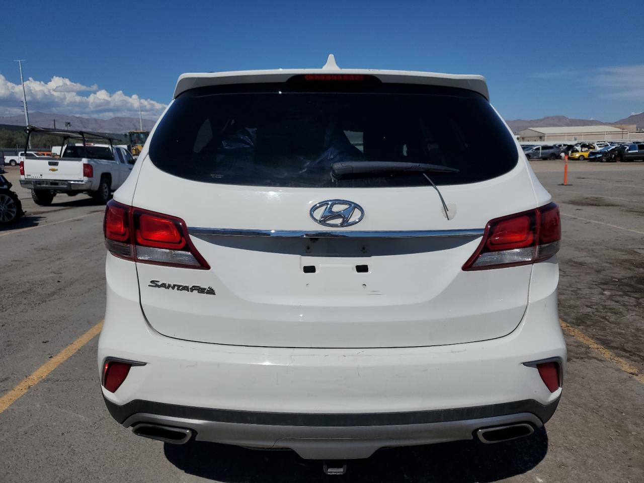 2017 Hyundai Santa Fe Se VIN: KM8SM4HF0HU167908 Lot: 83989185