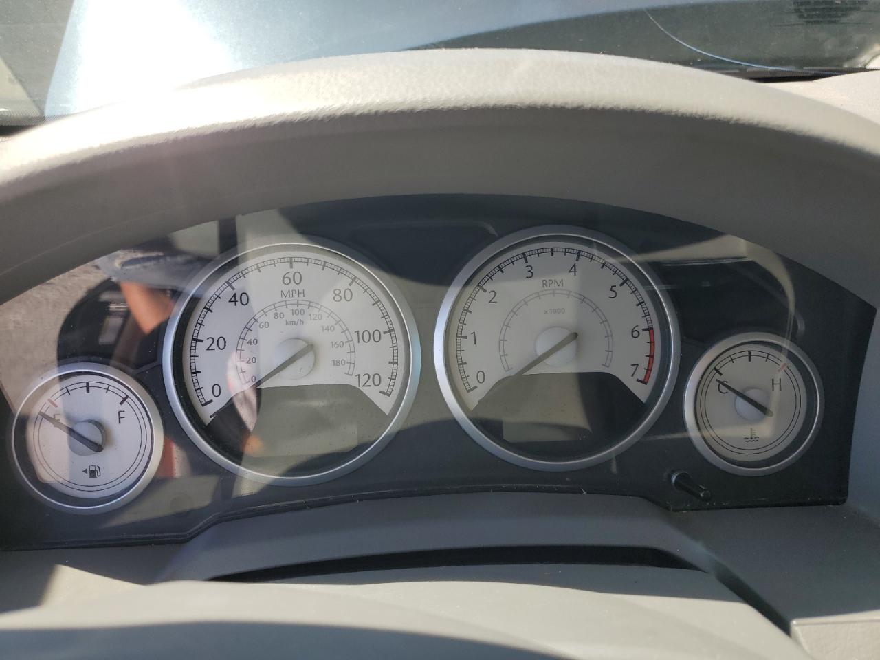 2009 Chrysler Town & Country Touring VIN: 2A8HR54X29R642132 Lot: 71858975