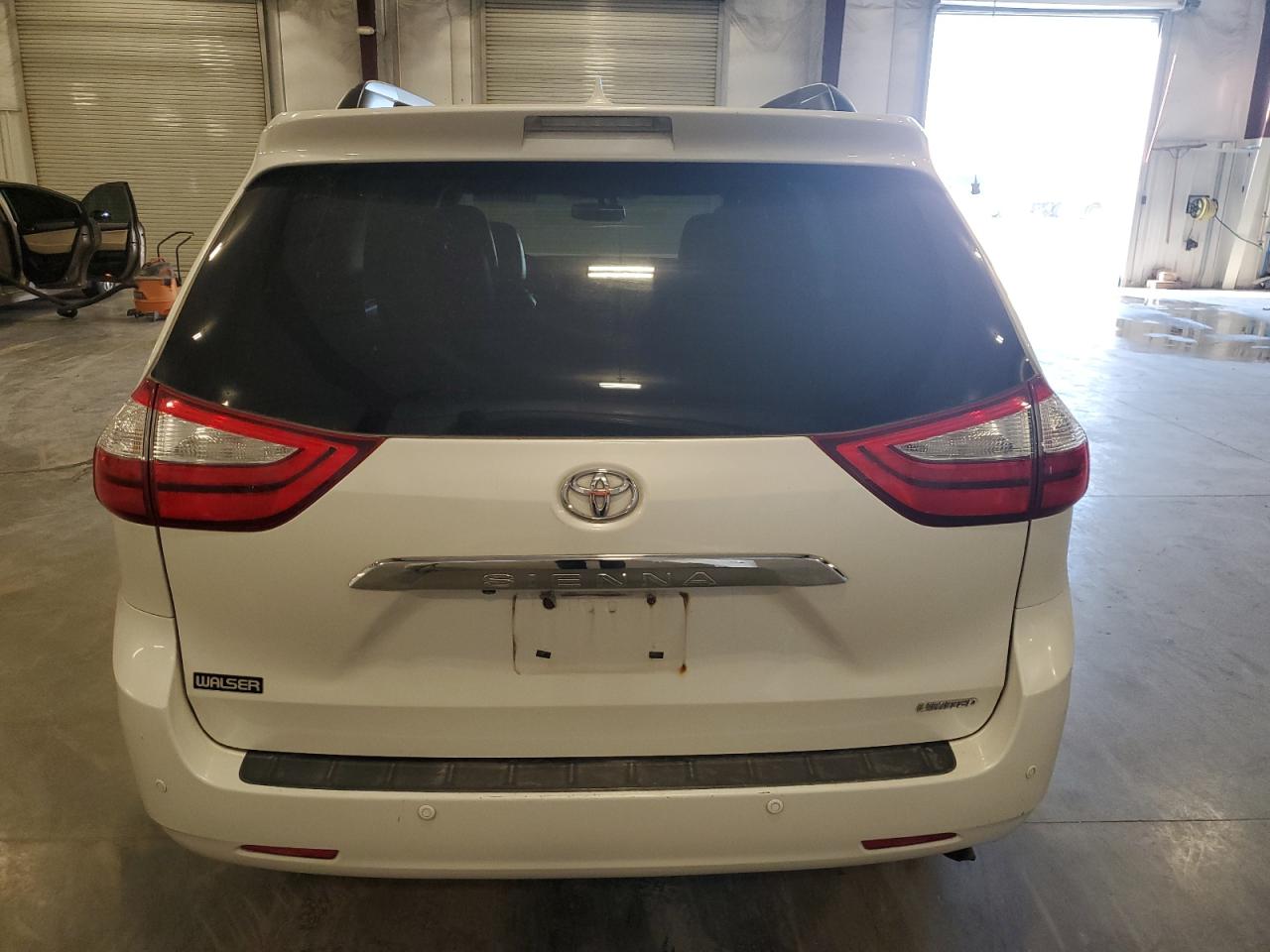 2015 Toyota Sienna Xle VIN: 5TDYK3DC2FS560756 Lot: 81867165