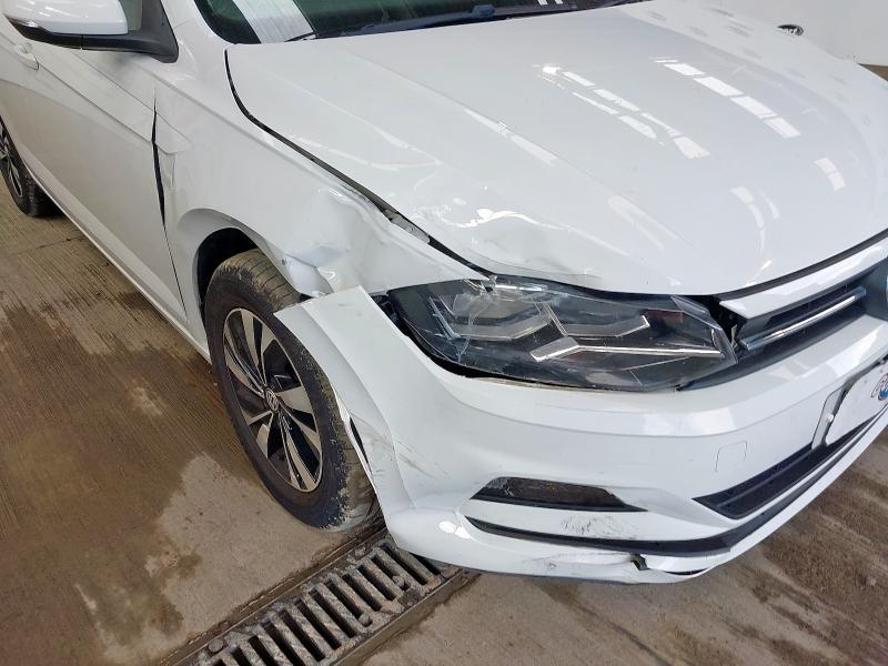 2018 VOLKSWAGEN POLO SE
