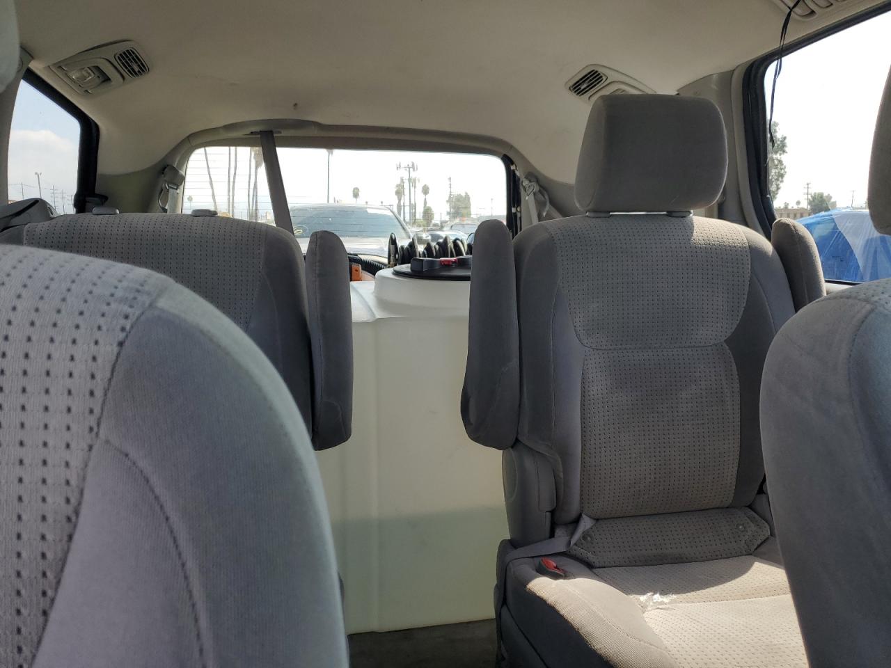 2008 Toyota Sienna Ce VIN: 5TDZK23C08S136575 Lot: 81926095