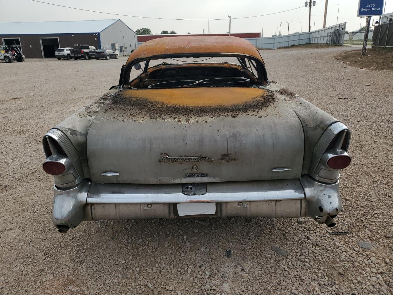 1957 Buick Roadmaster VIN: 7D7017509 Lot: 71728215