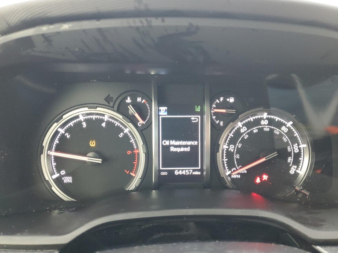 2020 Toyota 4Runner Sr5/Sr5 Premium VIN: JTEBU5JR6L5822747 Lot: 84813005