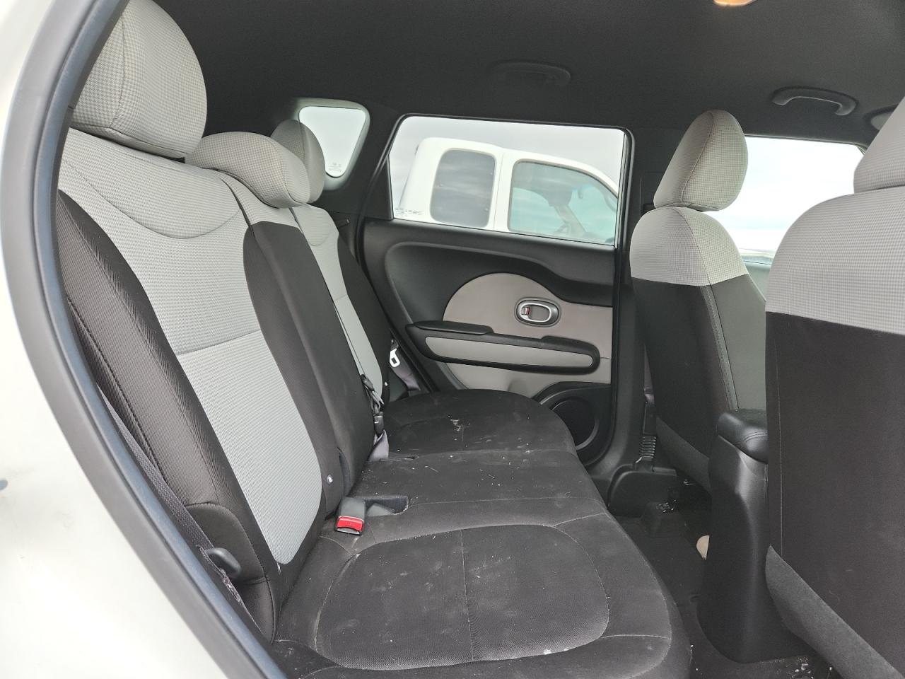 2016 Kia Soul VIN: KNDJN2A21G7391307 Lot: 84571855