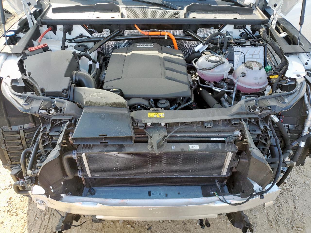 2025 Audi Q5 E Premium Plus 55 VIN: WA1E2AFY9S2037214 Lot: 81717575