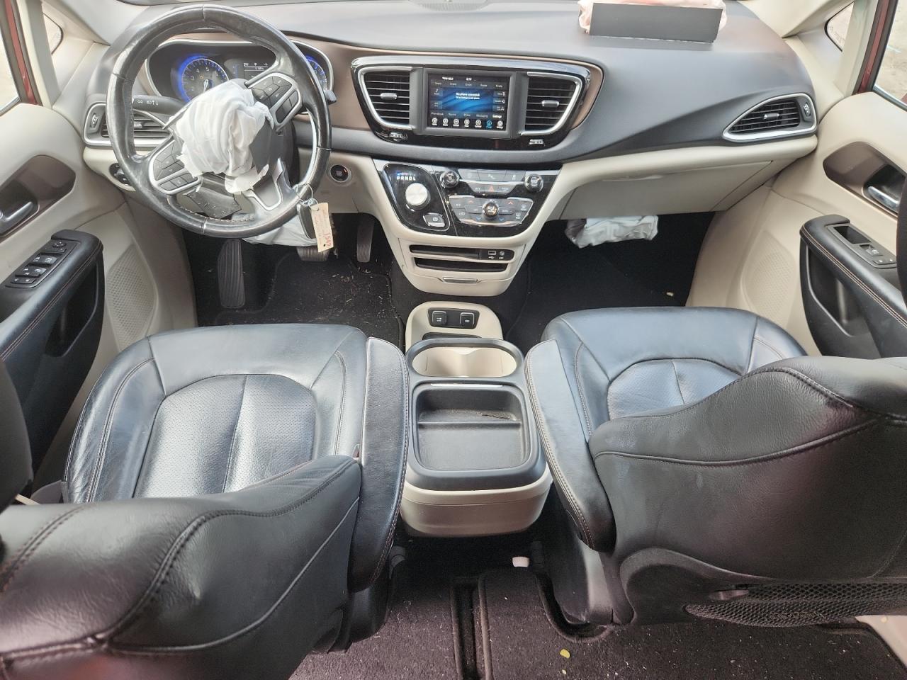 2019 Chrysler Pacifica Touring L VIN: 2C4RC1BG5KR655066 Lot: 84821395