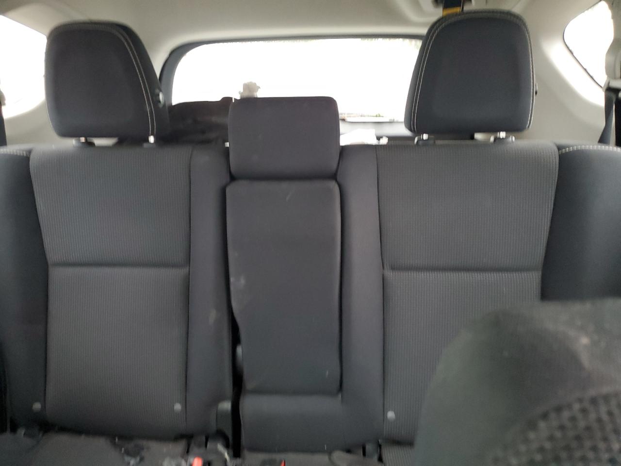 2017 Toyota Rav4 Xle VIN: 2T3RFREV6HW681190 Lot: 84366875