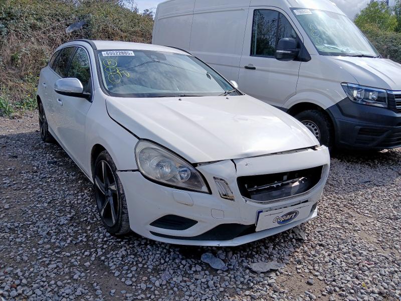 2012 VOLVO V60 R DESIGN
