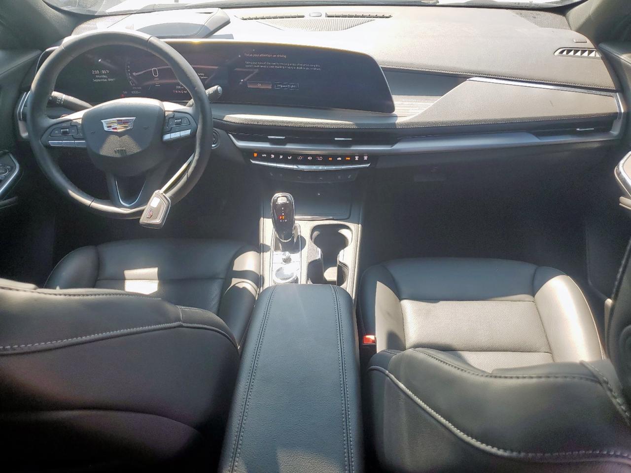 2025 Cadillac Xt4 Premium Luxury VIN: 1GYFZCR4XSF146472 Lot: 71948985