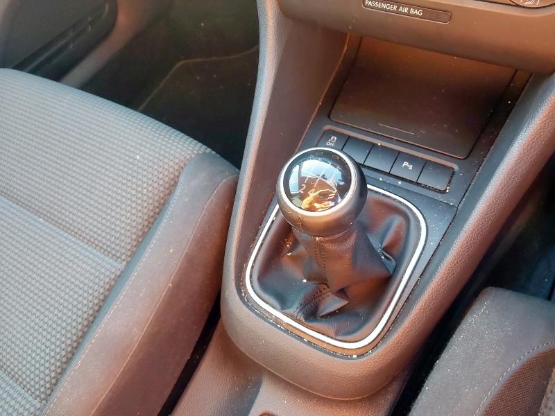 2010 VOLKSWAGEN GOLF MATCH TDI 