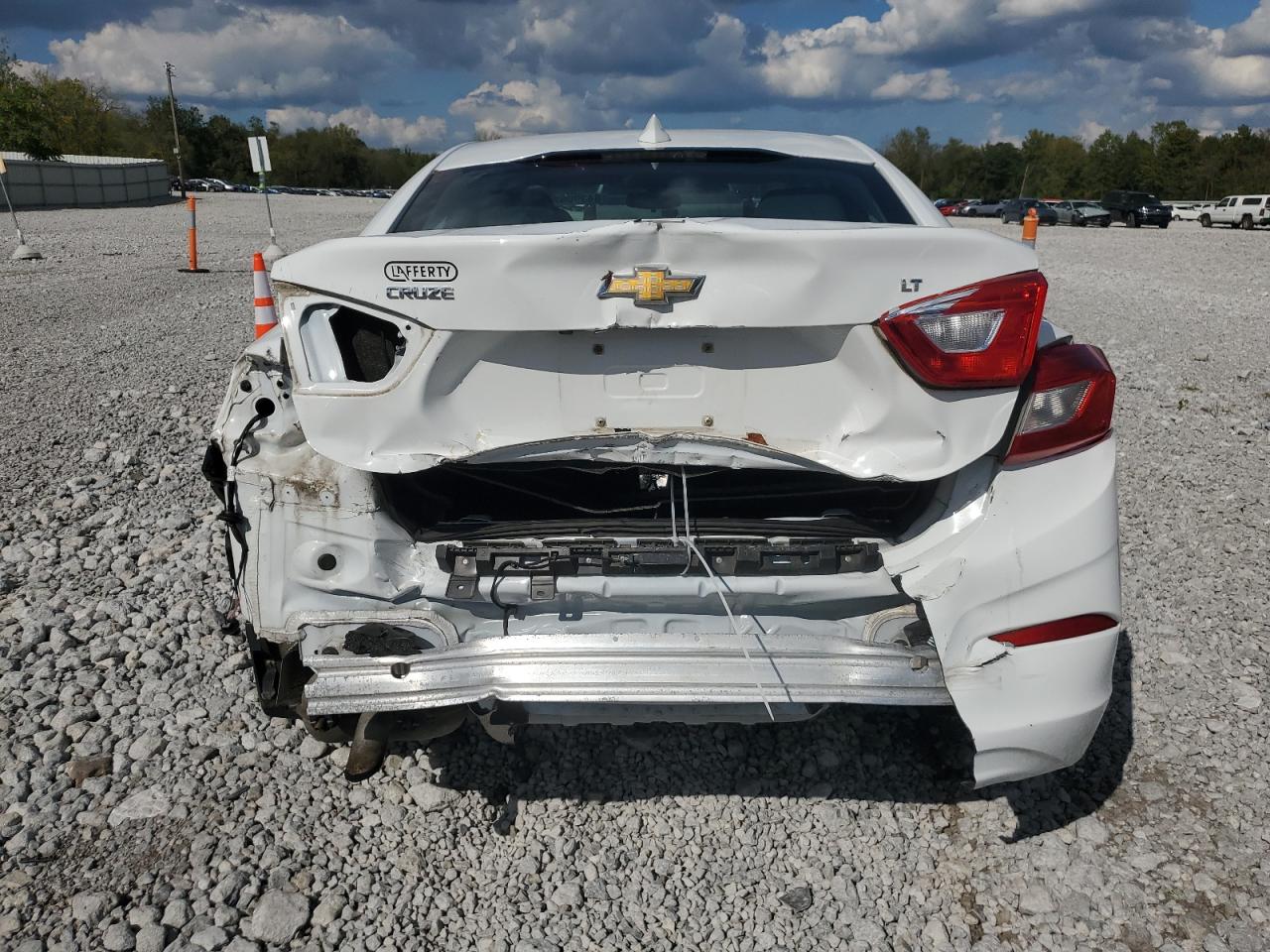 2017 Chevrolet Cruze Lt VIN: 1G1BE5SM0H7250079 Lot: 84390675