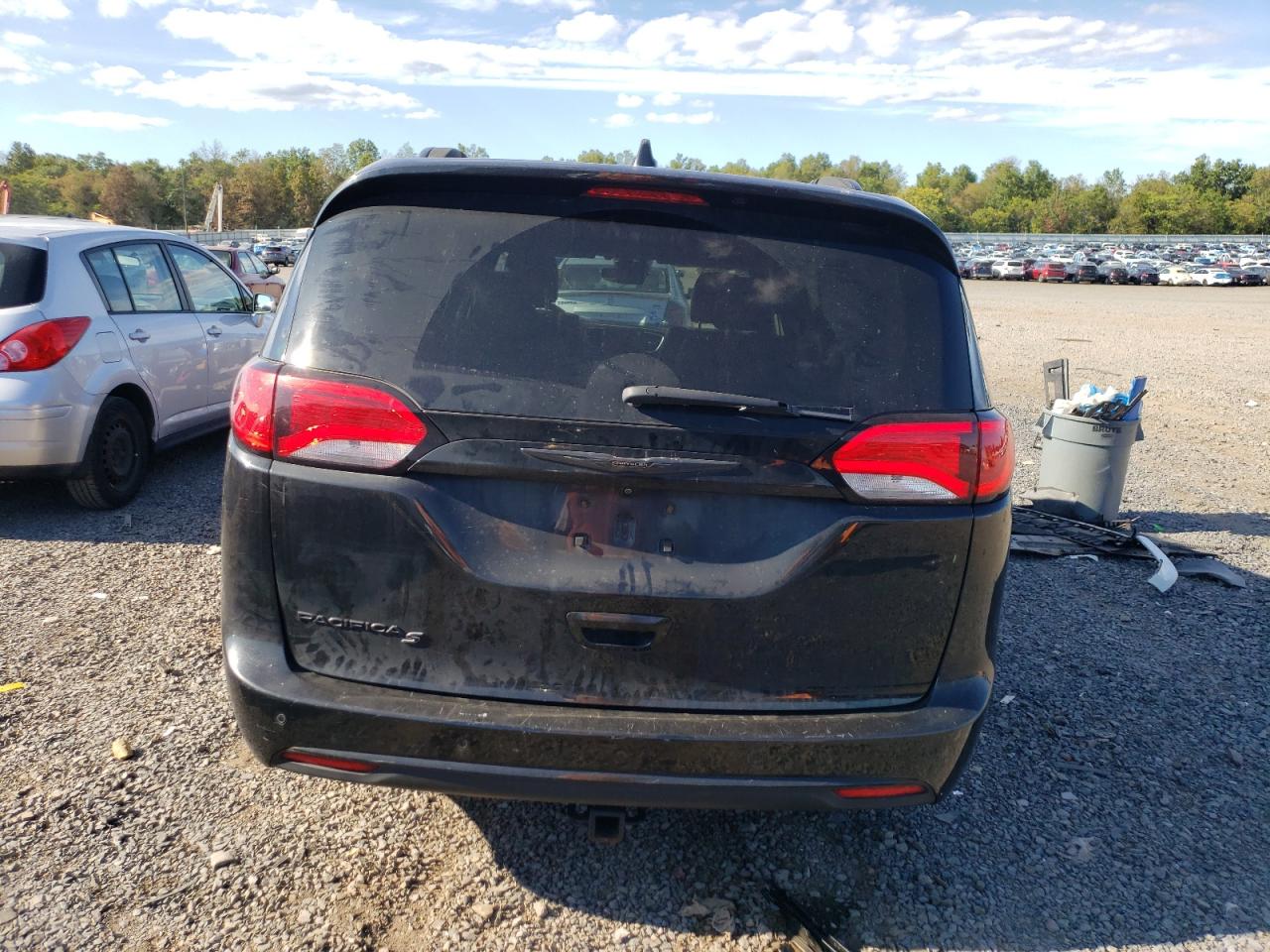 2019 Chrysler Pacifica Touring L Plus VIN: 2C4RC1EG7KR528797 Lot: 71873505