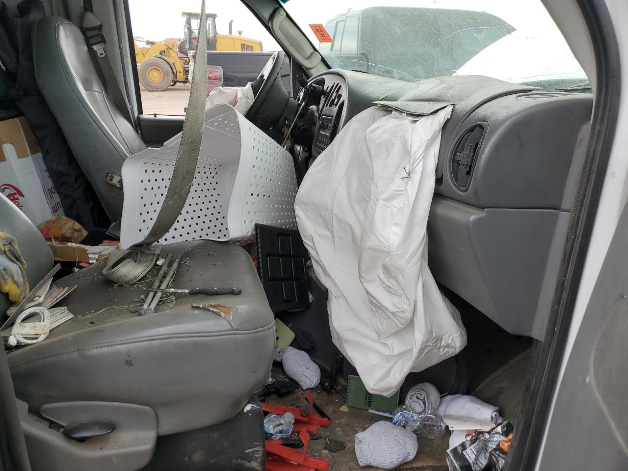 2005 Ford Econoline E150 Van VIN: 1FTRE14W75HA00700 Lot: 80137095