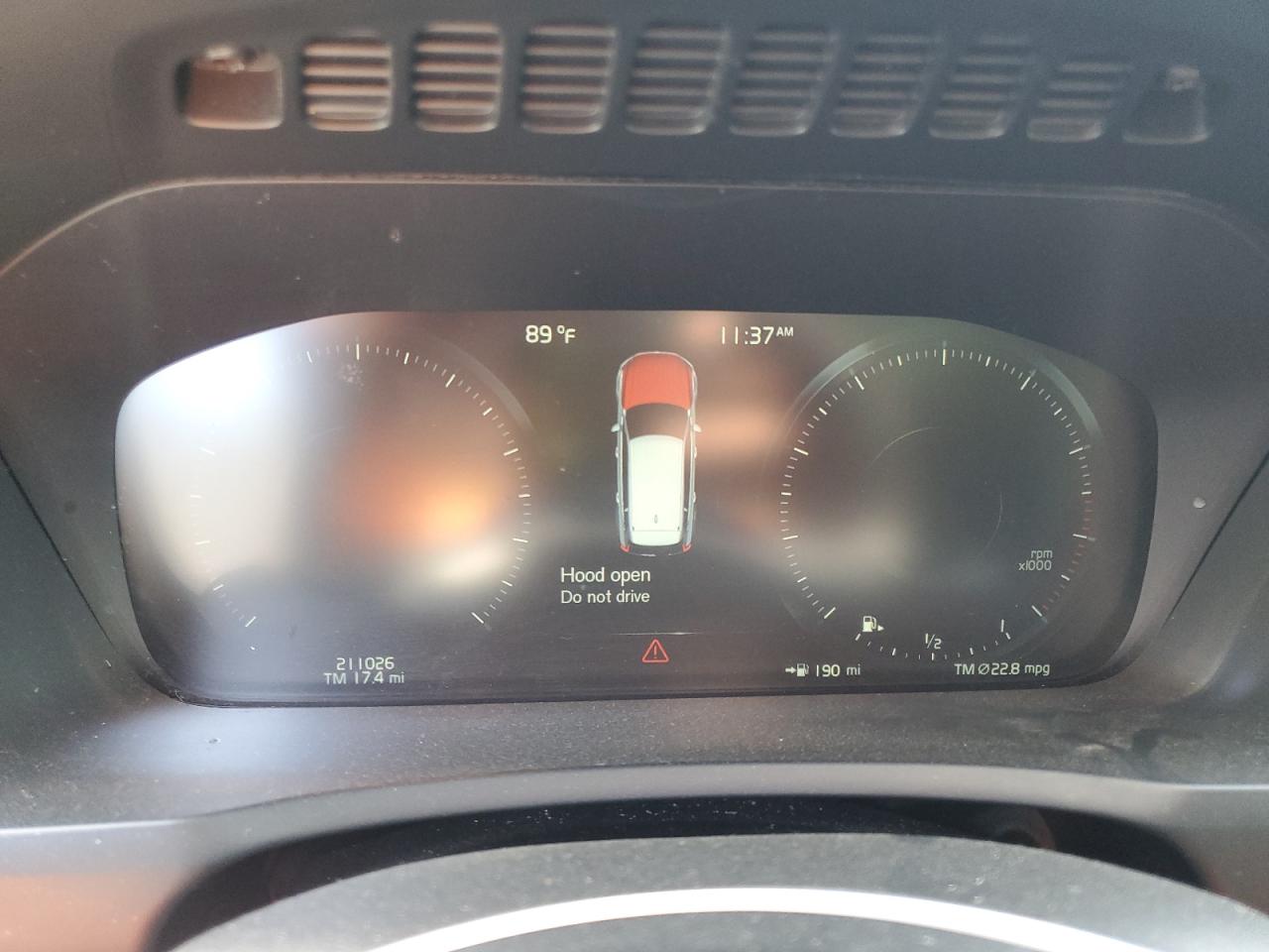 2016 Volvo Xc90 T6 VIN: YV4A22PK0G1060895 Lot: 81759985