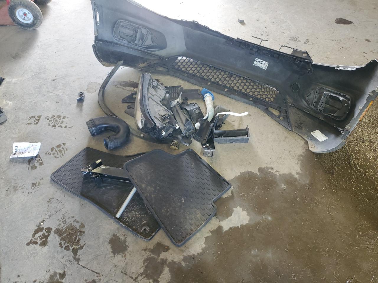 2017 Volkswagen Tiguan S VIN: WVGAV7AX6HK047801 Lot: 81918805