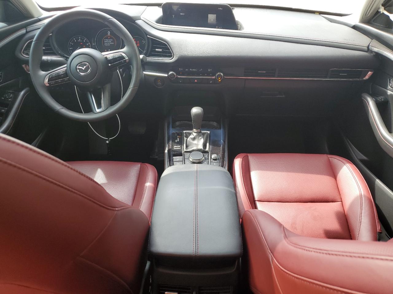 2024 Mazda Cx-30 Preferred VIN: 3MVDMBCM0RM635261 Lot: 83942215