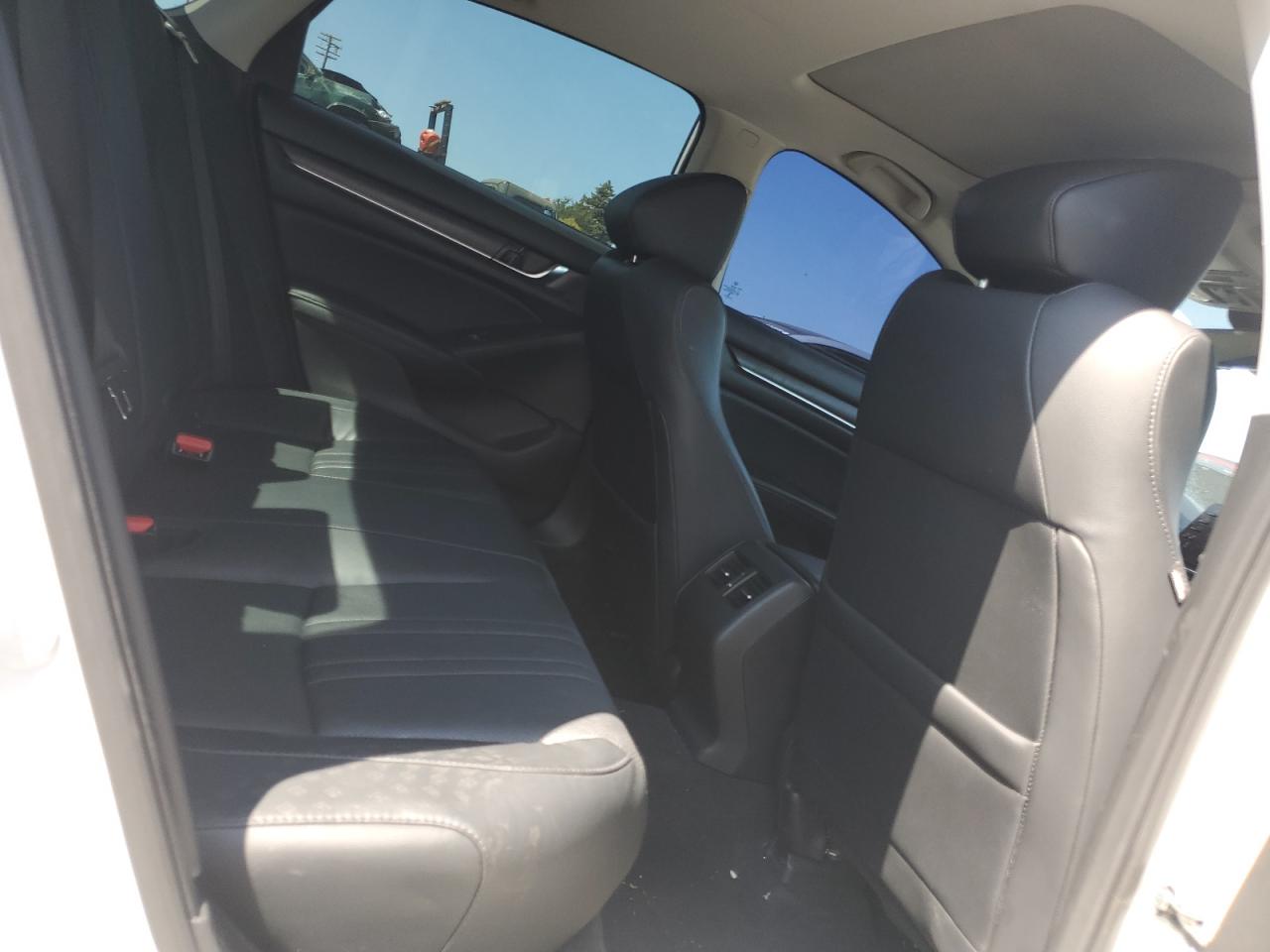 2018 Honda Accord Exl VIN: 1HGCV2F50JA030884 Lot: 80554895