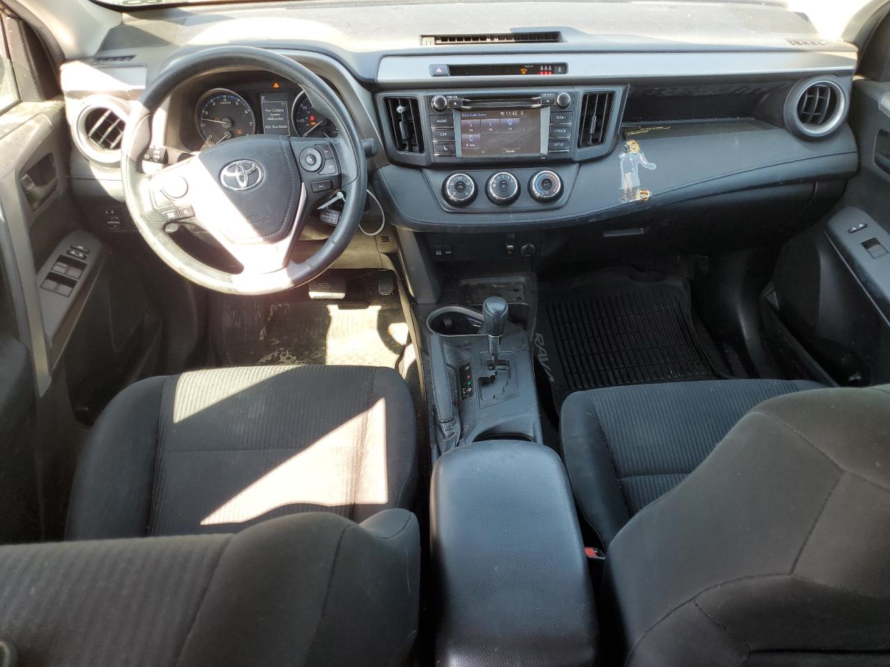 2018 Toyota Rav4 Le VIN: 2T3BFREV7JW707058 Lot: 81073705