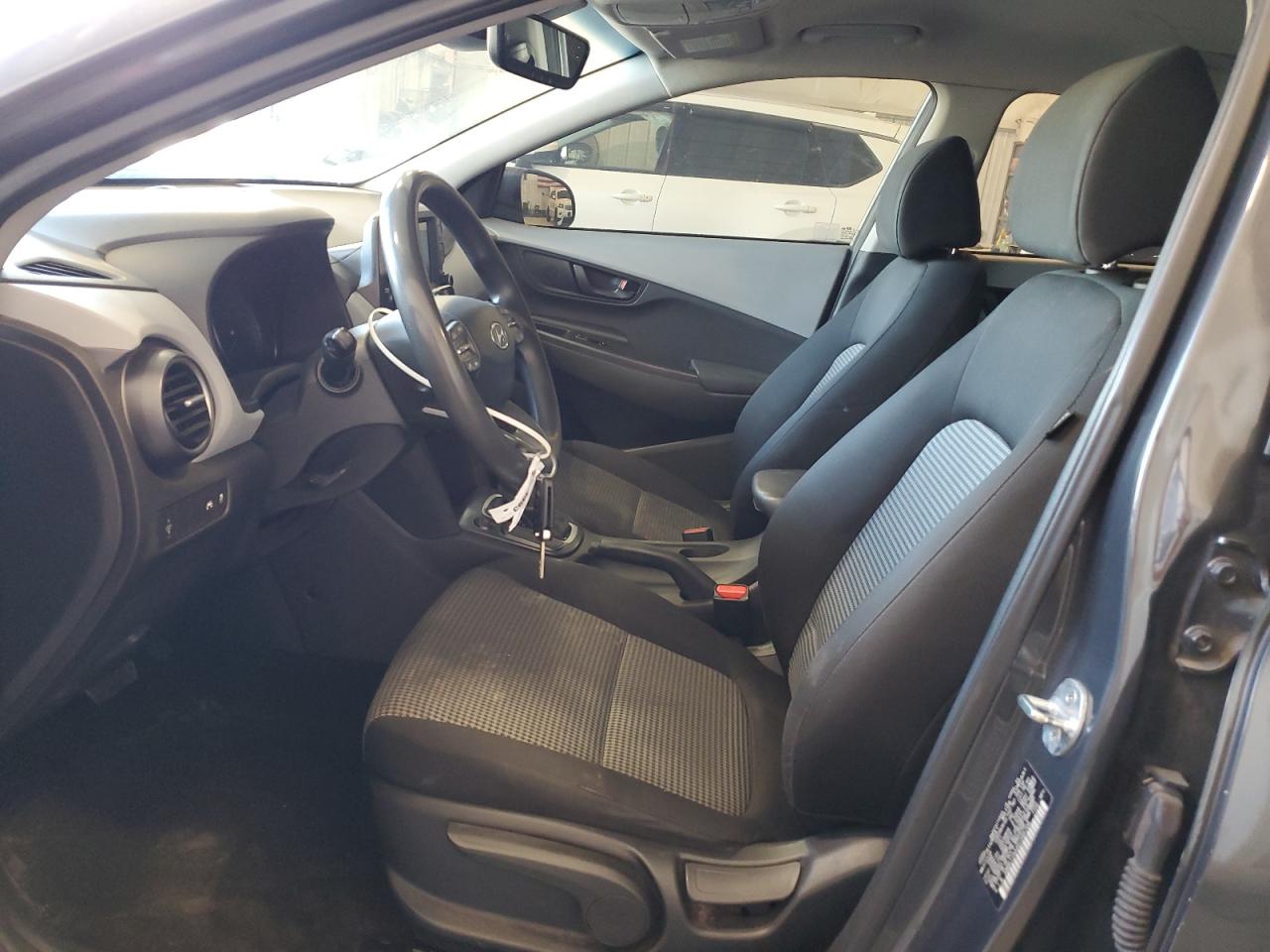 2019 Hyundai Kona Se VIN: KM8K12AA4KU385708 Lot: 83981235