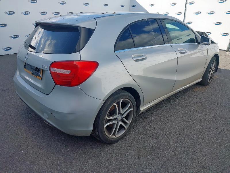 2015 MERCEDES-BENZ A180 BLUEEFFICIENCY SPORT A180 CDI SPORT 5DR