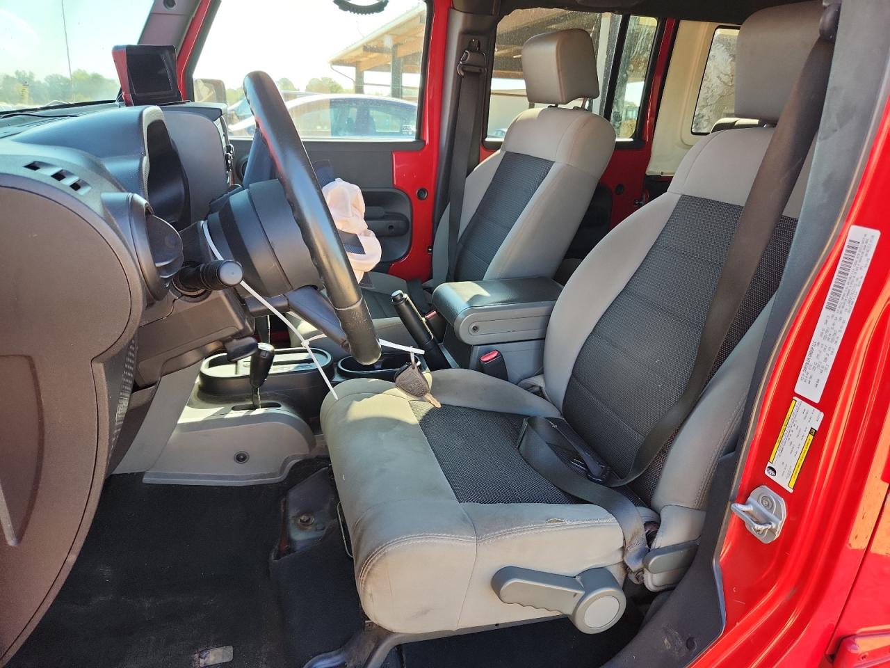 2010 Jeep Wrangler Unlimited Sport VIN: 1J4BA3H17AL211713 Lot: 84753085