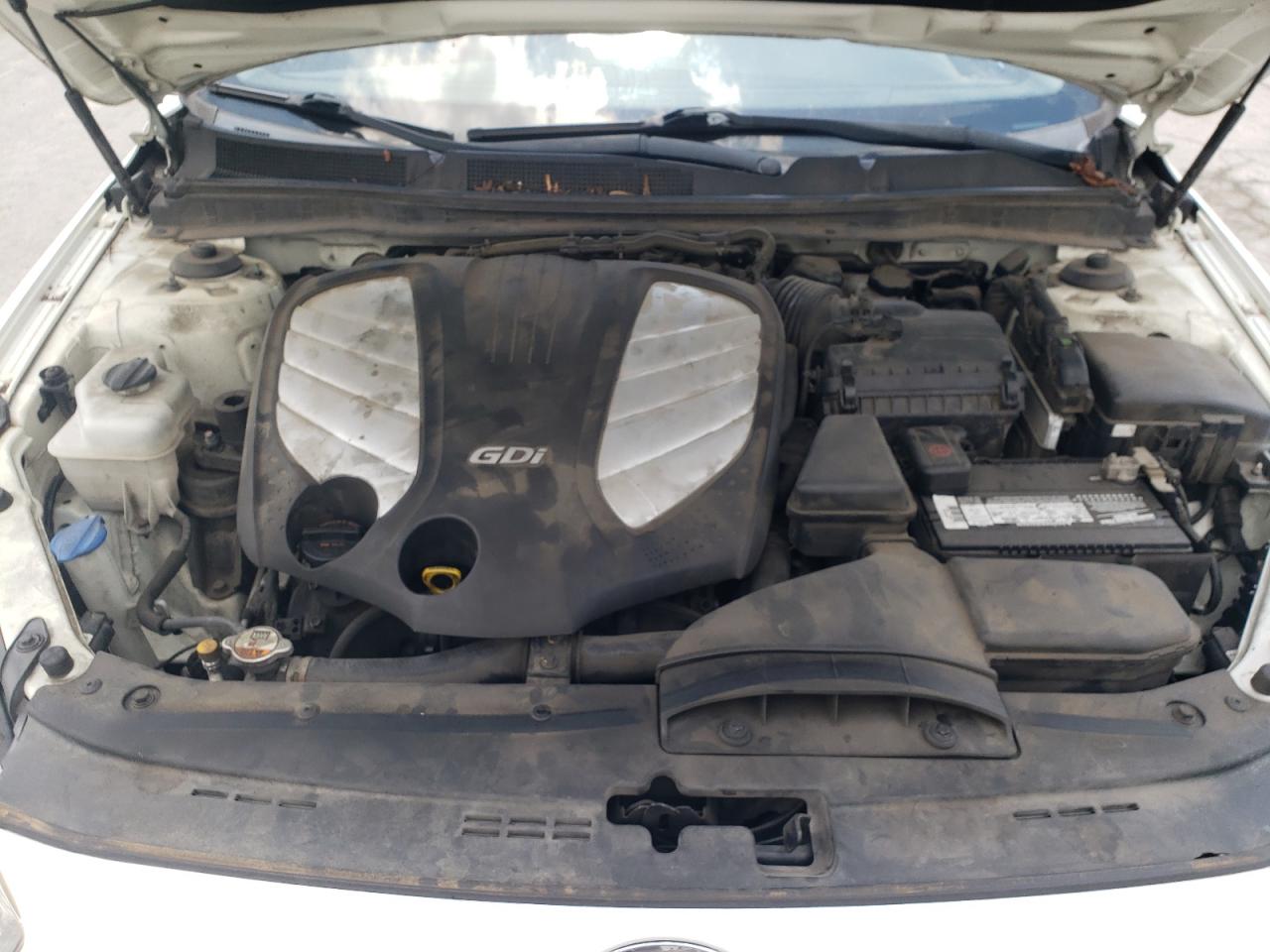 2015 Kia Cadenza Premium VIN: KNALN4D72F5174027 Lot: 70944775