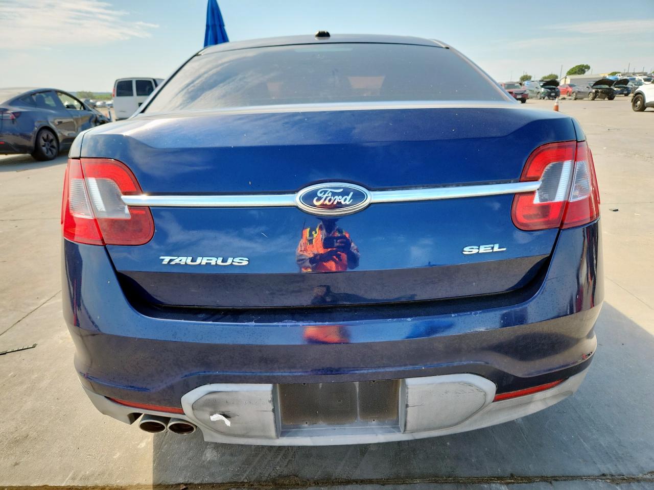 2012 Ford Taurus Sel VIN: 1FAHP2EW8CG118211 Lot: 81732015