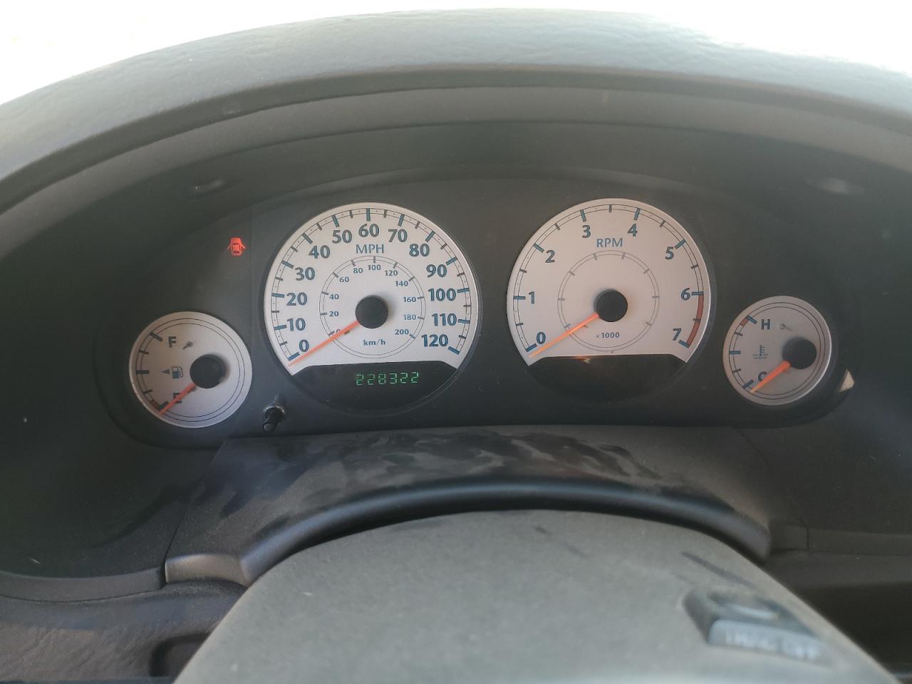 2006 Chrysler Town & Country Touring VIN: 2A4GP54LX6R923851 Lot: 81263125