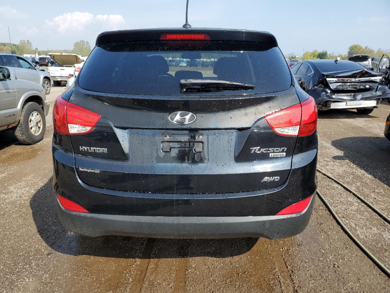 2010 Hyundai Tucson Gls VIN: KM8JUCAC1AU026065 Lot: 82098255
