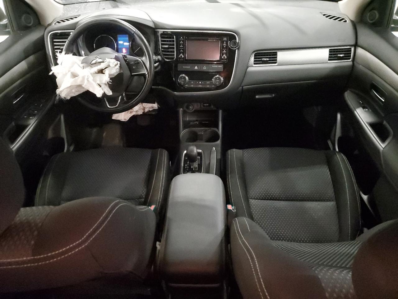 2016 Mitsubishi Outlander Se VIN: JA4AZ3A31GZ011318 Lot: 84275685
