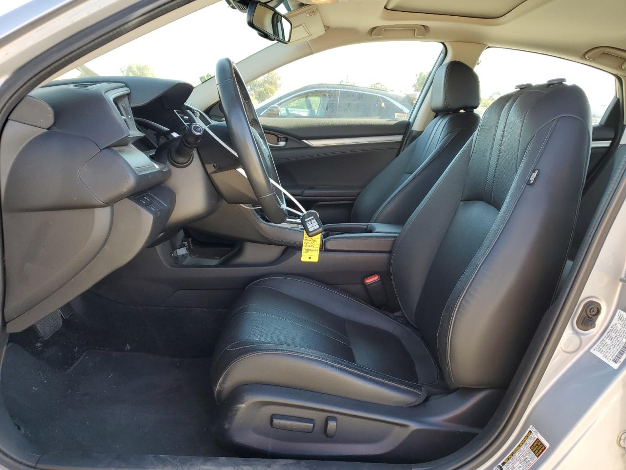 2018 Honda Civic Touring VIN: 2HGFC1F98JH641845 Lot: 70909395