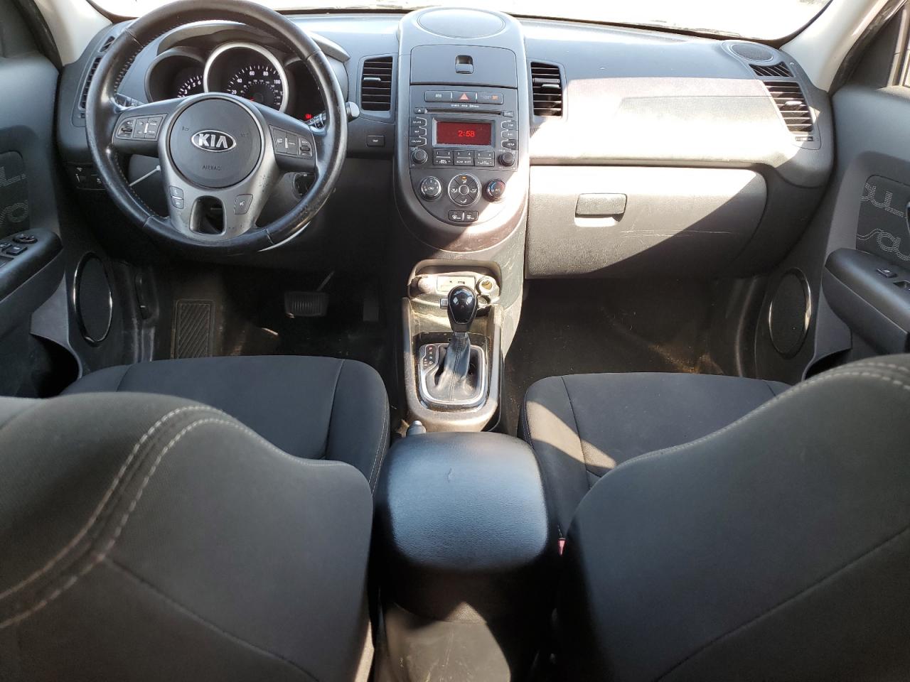 2013 Kia Soul + VIN: KNDJT2A6XD7528586 Lot: 84474855