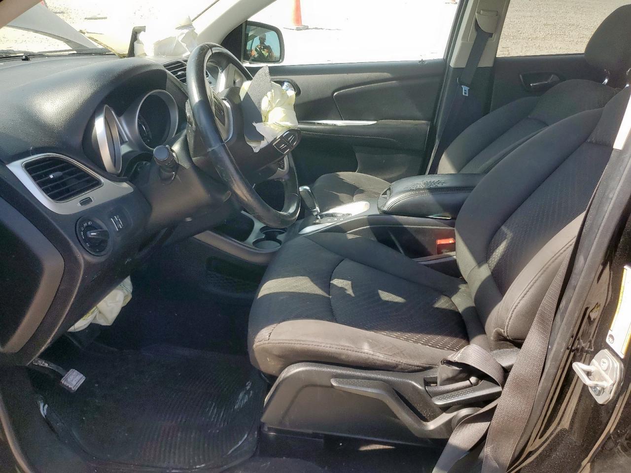 2018 Dodge Journey Se VIN: 3C4PDCAB9JT385860 Lot: 71696895