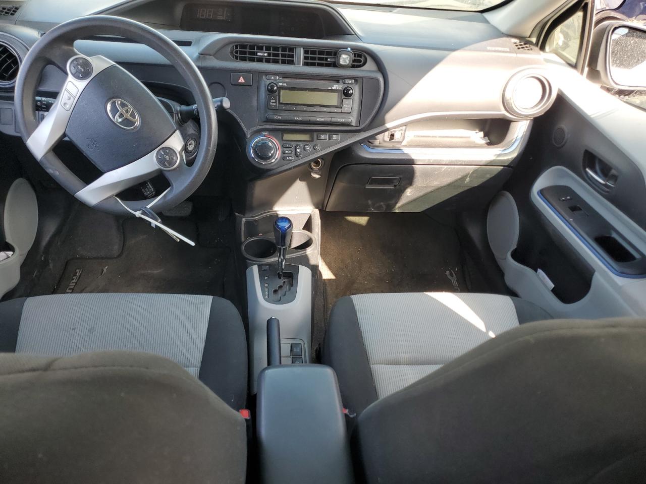 2013 Toyota Prius C VIN: JTDKDTB37D1535574 Lot: 70379195