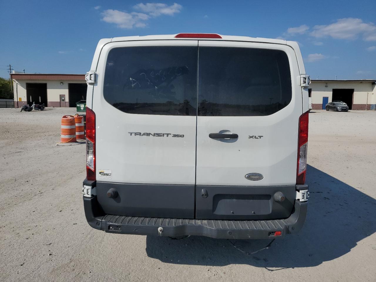 2015 Ford Transit T-350 VIN: 1FBZX2ZM7FKA38850 Lot: 81315275