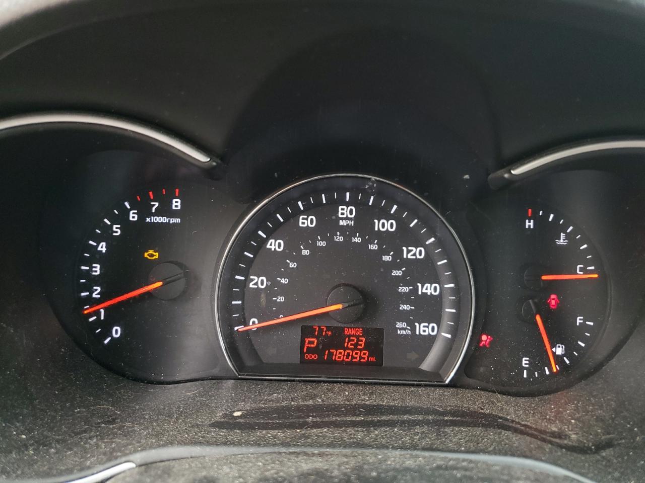 2014 Kia Sorento Lx VIN: 5XYKT4A75EG475227 Lot: 81716625