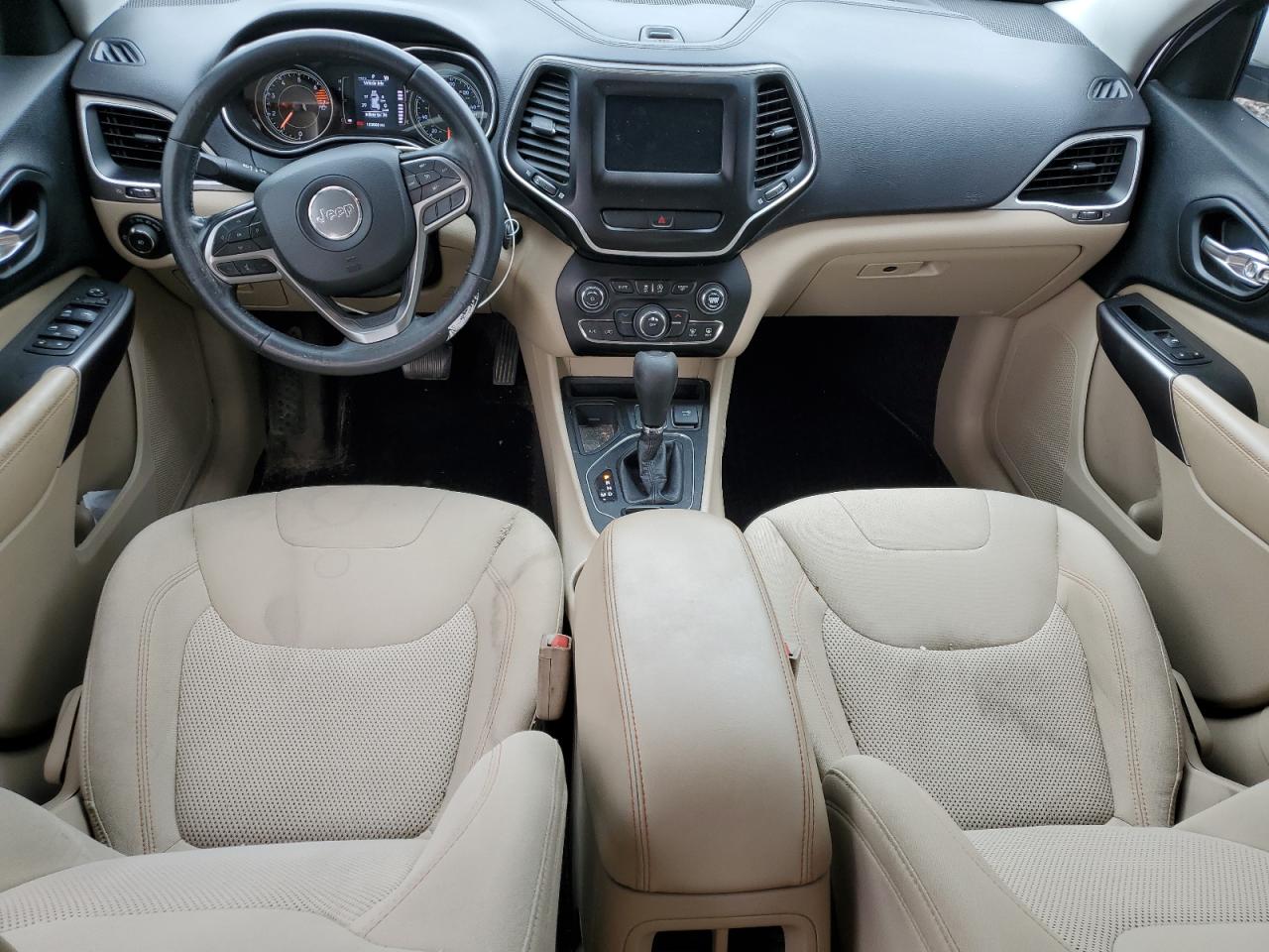 2019 Jeep Cherokee Latitude VIN: 1C4PJLCB5KD222300 Lot: 71488445