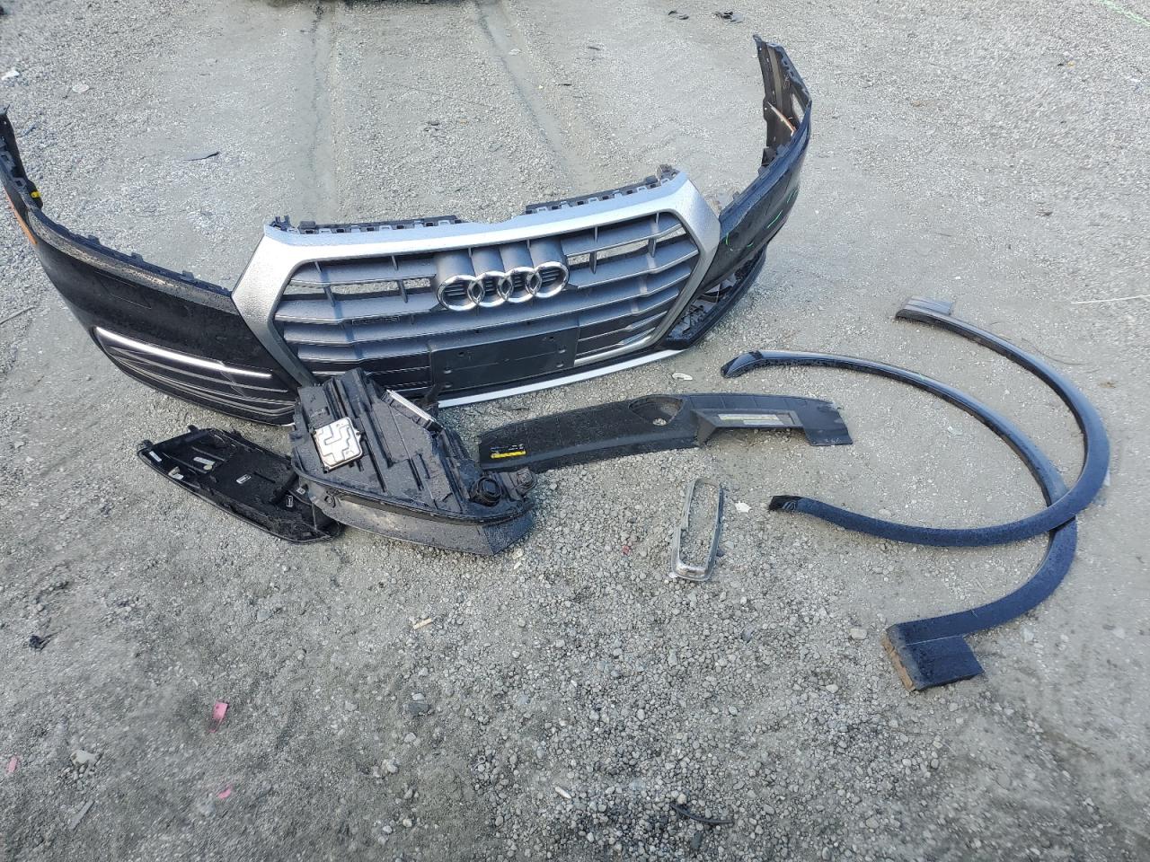 2018 Audi Q5 Premium Plus VIN: WA1BNAFY8J2215168 Lot: 68381675