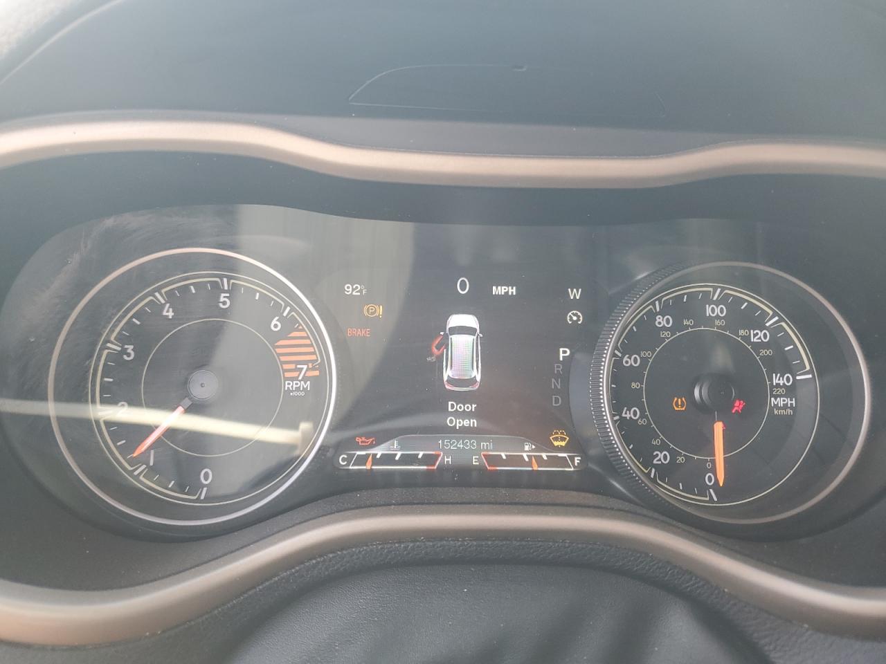 2017 Jeep Cherokee Limited VIN: 1C4PJLDB1HW572700 Lot: 84636415