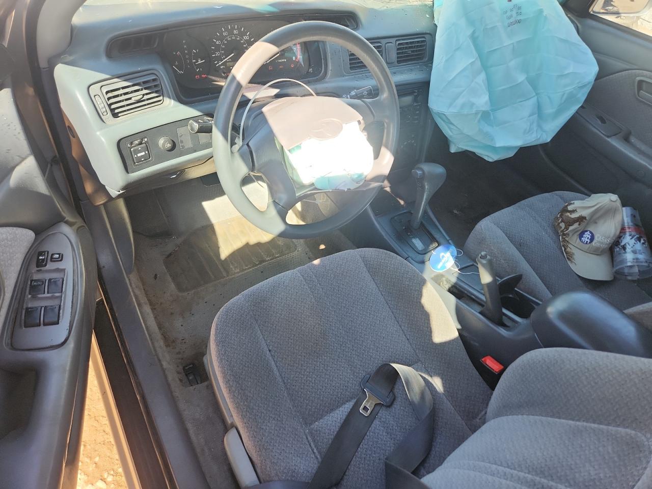 2000 Toyota Camry Ce VIN: 4T1BG22K0YU010347 Lot: 83823025