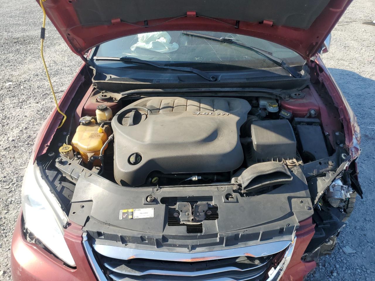 2014 Chrysler 200 Limited VIN: 1C3CCBCG0EN198814 Lot: 81051325