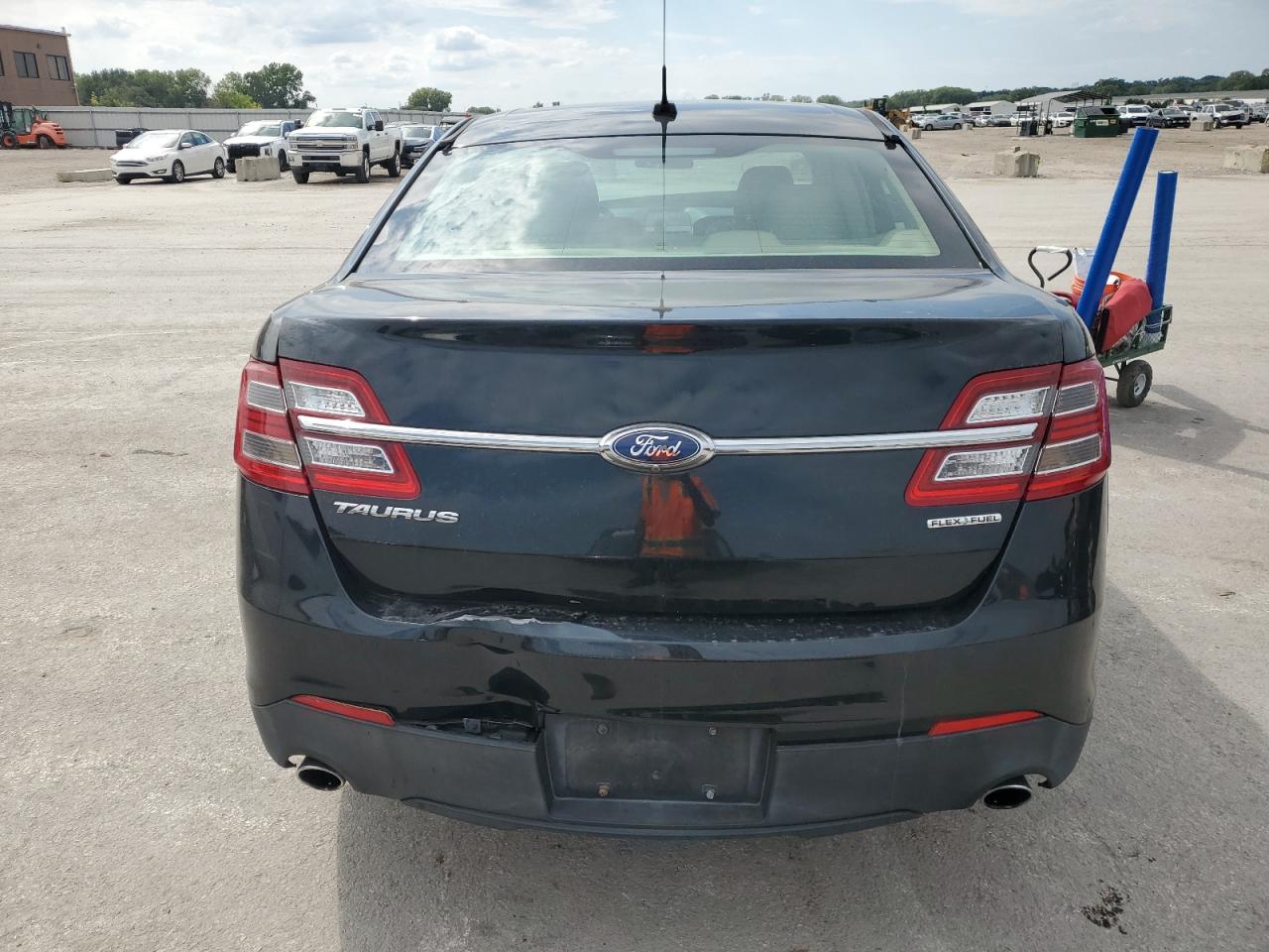 2015 Ford Taurus Se VIN: 1FAHP2D81FG105176 Lot: 70751005