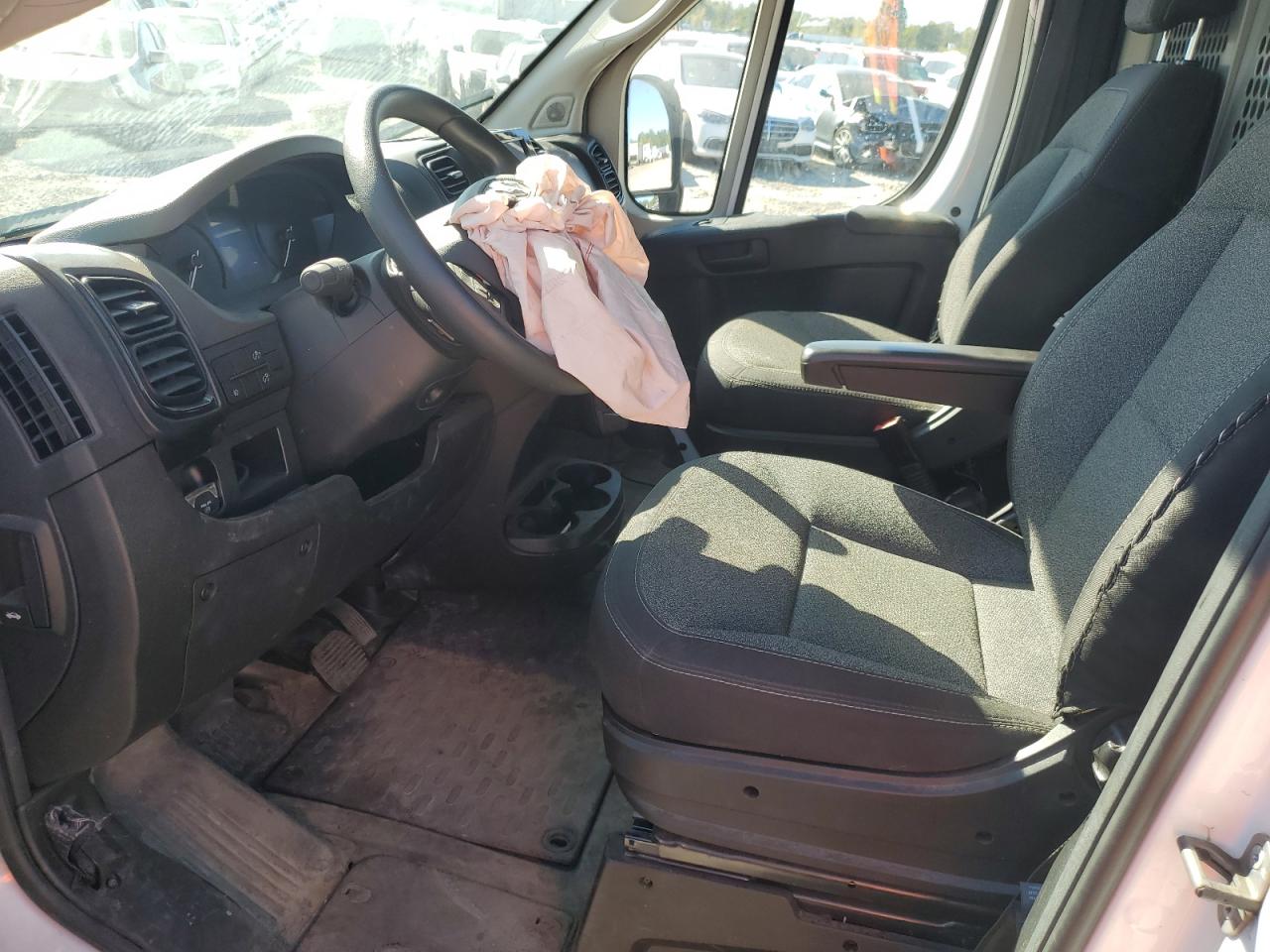 2024 Ram Promaster 2500 2500 High VIN: 3C6LRVDG0RE129813 Lot: 82086255