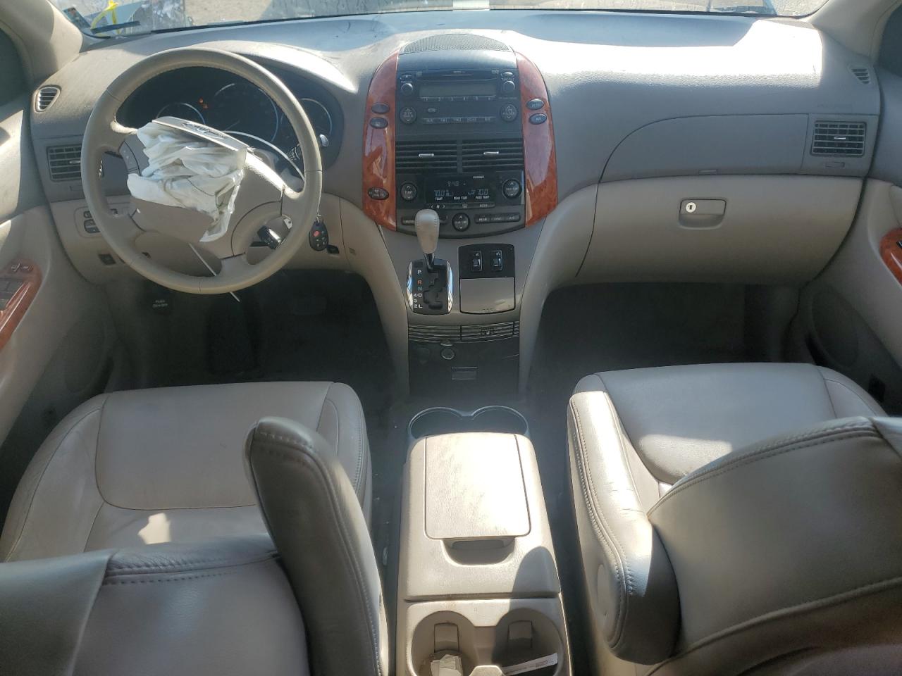 2010 Toyota Sienna Xle VIN: 5TDYK4CC8AS324290 Lot: 81019885