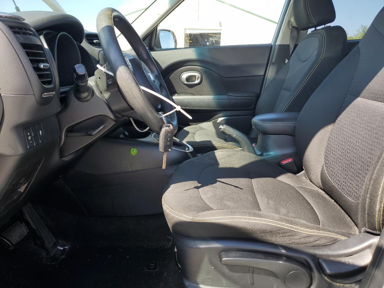 2015 Kia Soul + VIN: KNDJP3A59F7785520 Lot: 84566755