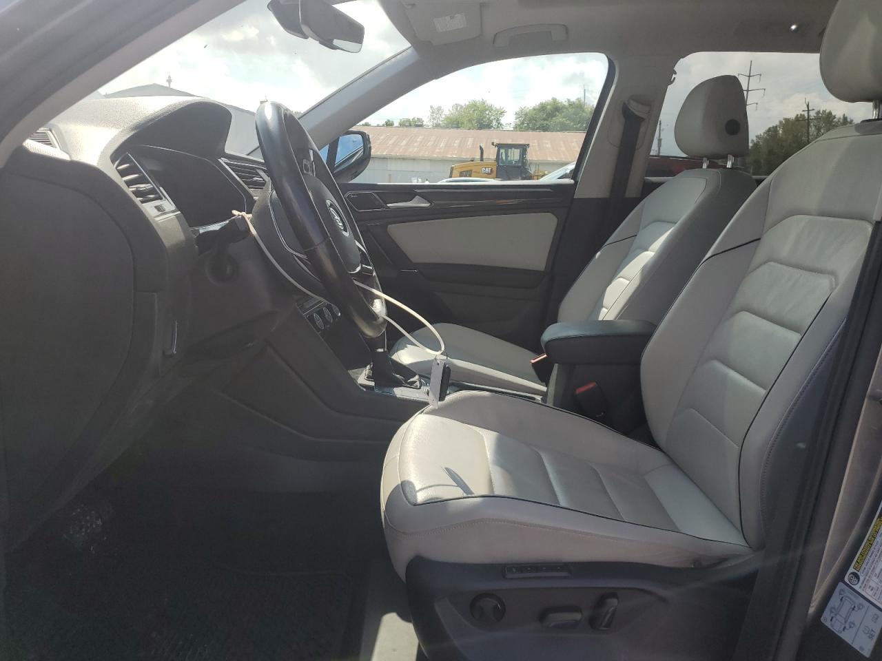 2018 Volkswagen Tiguan Sel Premium VIN: 3VV4B7AX3JM185323 Lot: 81655495