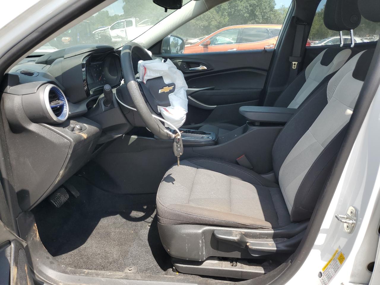 2024 Chevrolet Trax Ls VIN: KL77LFE24RC024748 Lot: 80317025