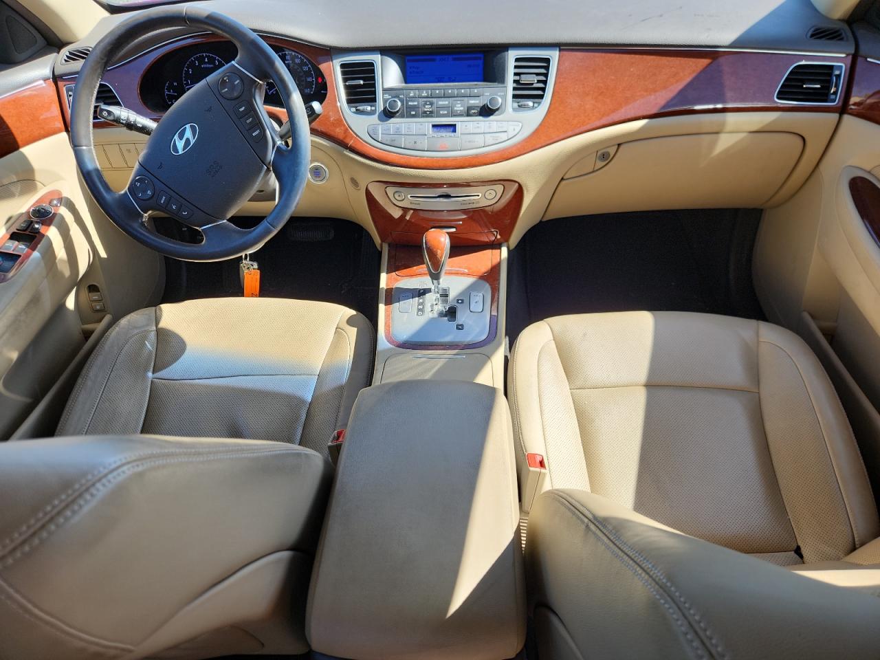 2013 Hyundai Genesis 3.8L VIN: KMHGC4DD1DU228707 Lot: 80853385