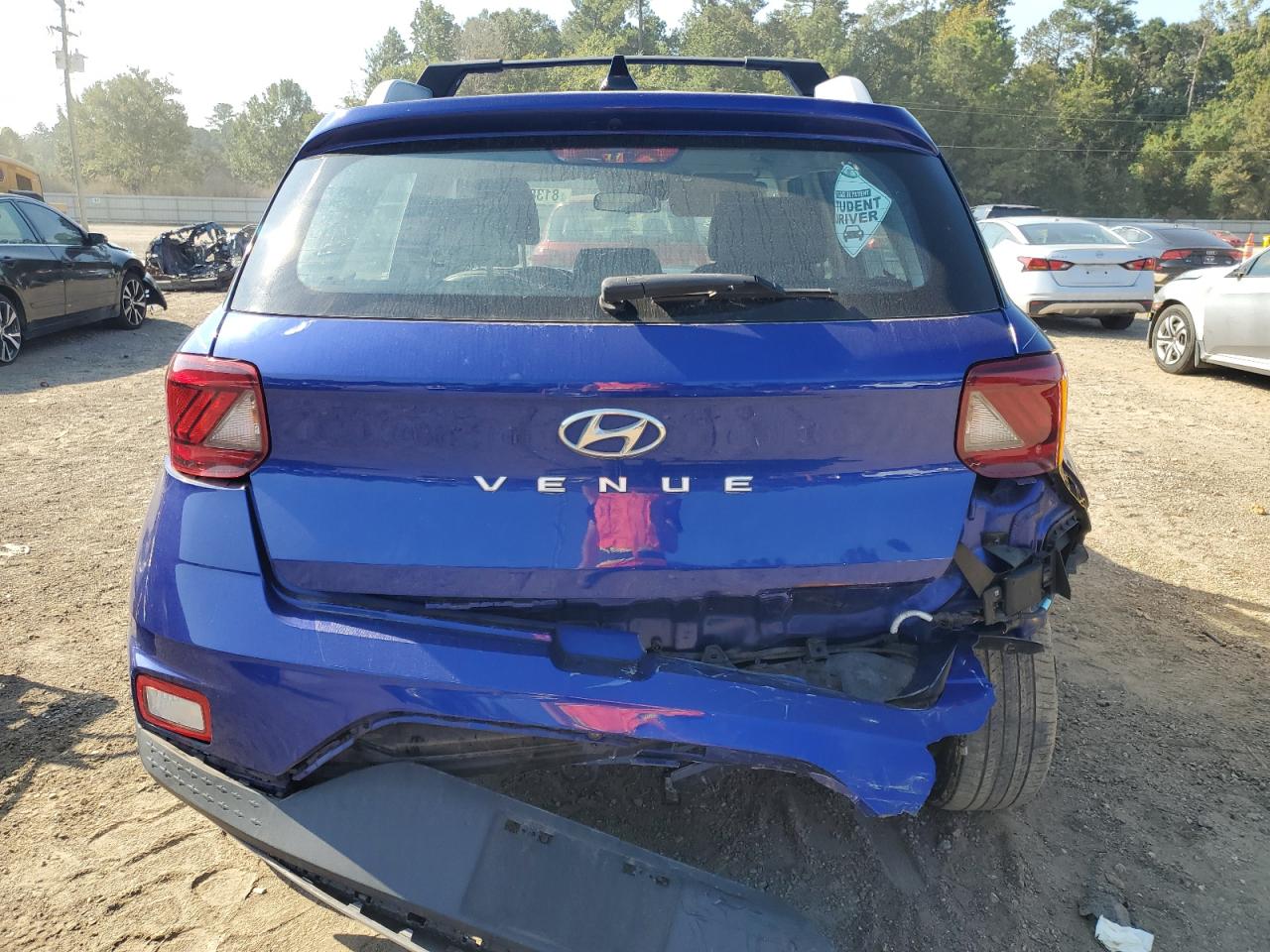2022 Hyundai Venue Sel VIN: KMHRC8A34NU154423 Lot: 81389615